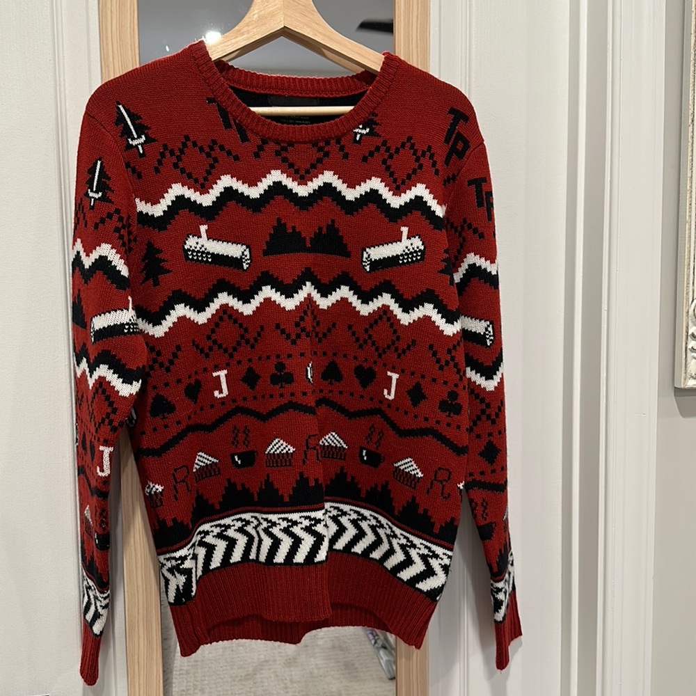 Twin peaks sweater